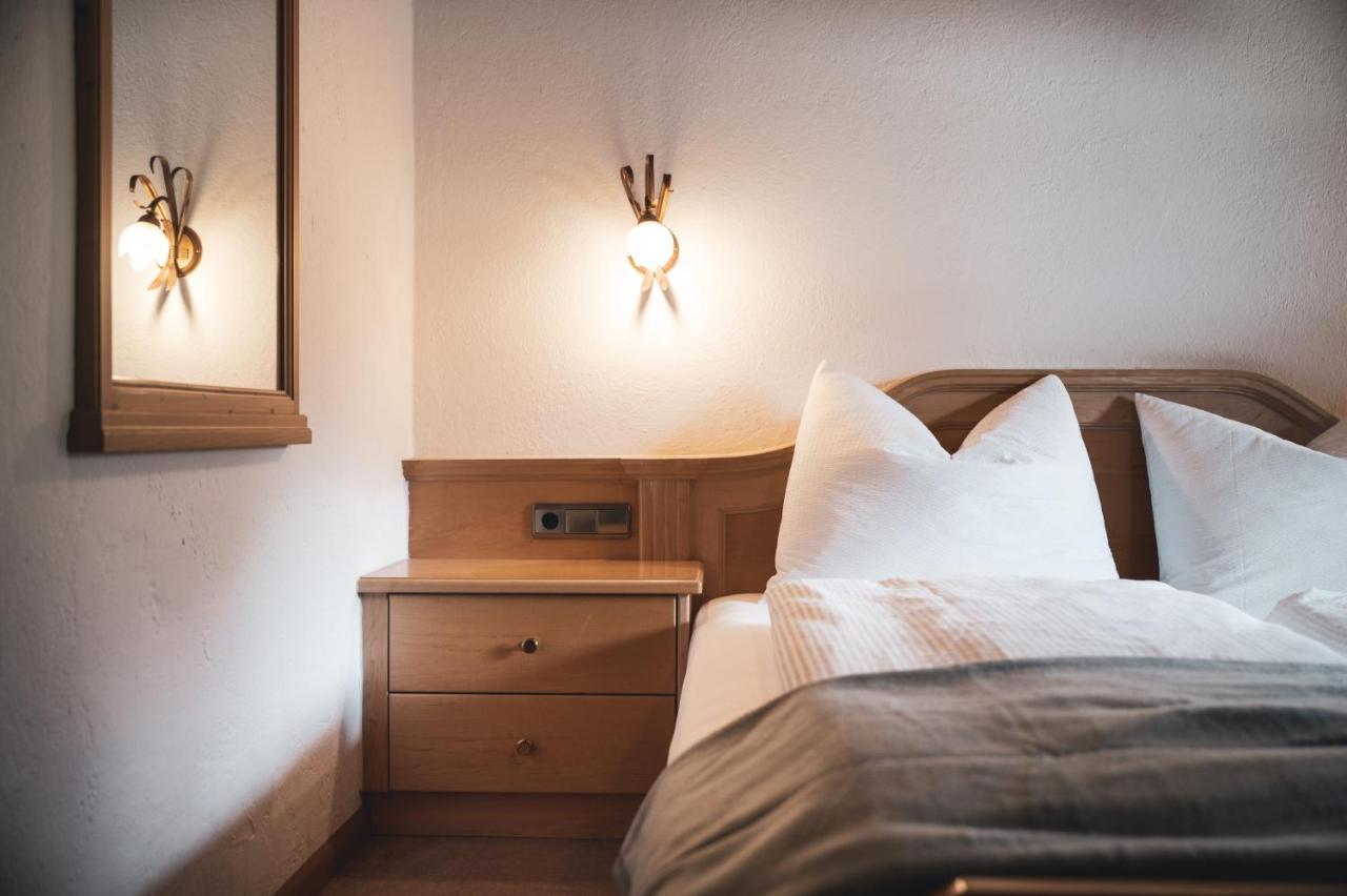 Hotel B&B Frohsinn Badia  Extérieur photo